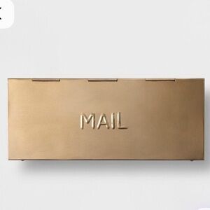 SMITH & HAWKEN NWT wall mount mailbox -brass finish